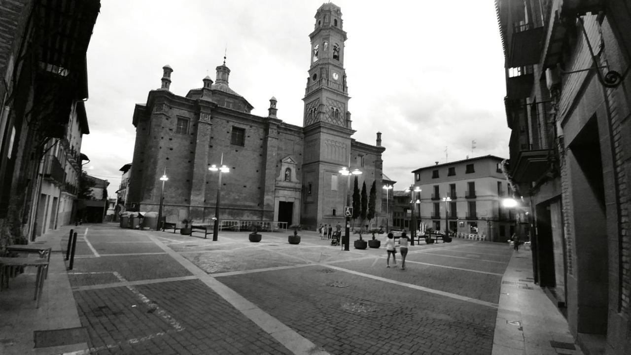 Apartamento Palacio De Los Toledo كوريلا المظهر الخارجي الصورة